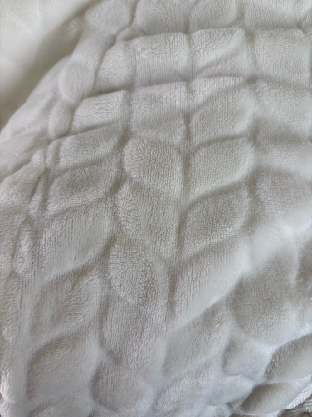 Sonoma Cream Quilted Plush Shawl Collar Bath Robe size Small - Picture 4 of 7